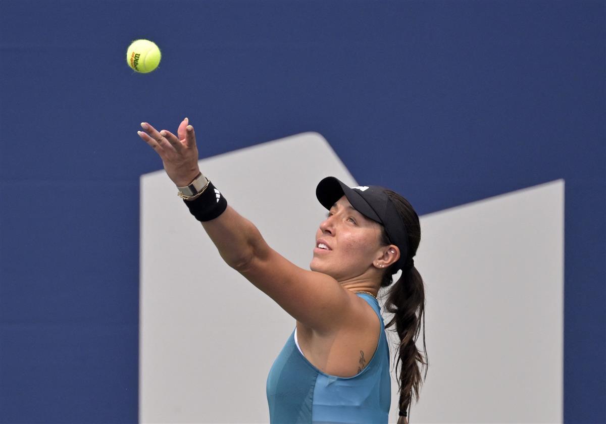 他善于在关 他善于在关