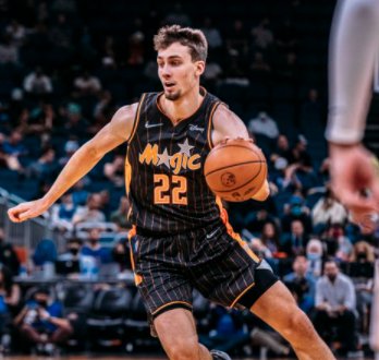 透露了关于 透露了关于