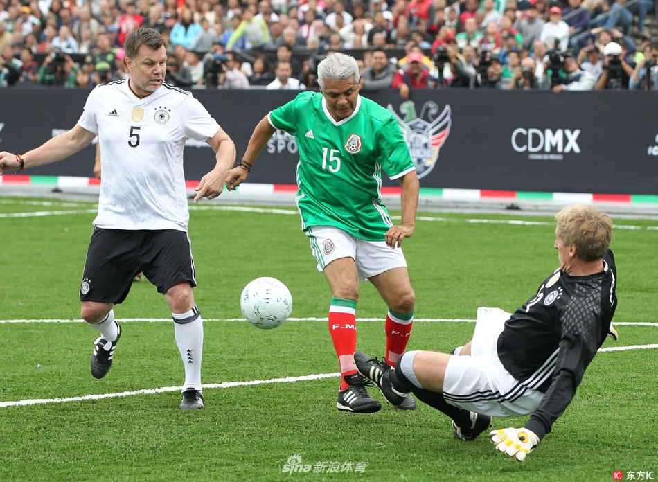 一个能把球 一个能把球